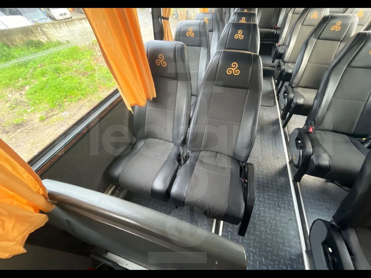 Volvo B12B 4X2 - Euro 3 - 279 kW - 12.2 mt - central seat safety belt