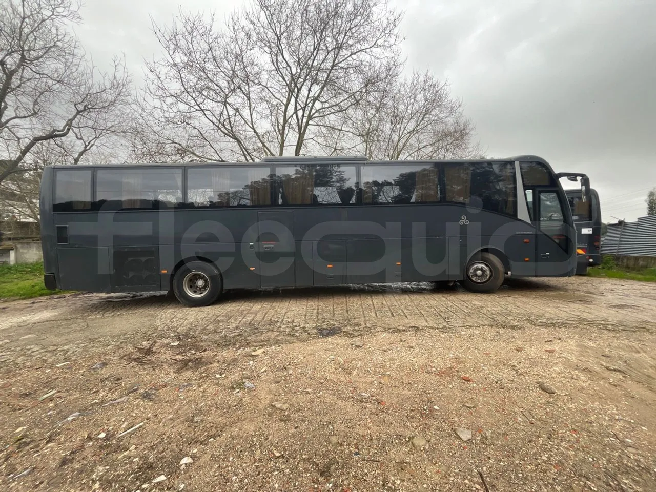 Volvo B12B 4X2 - Euro 3 - 279 kW - 12.2 mt - right side doors closed