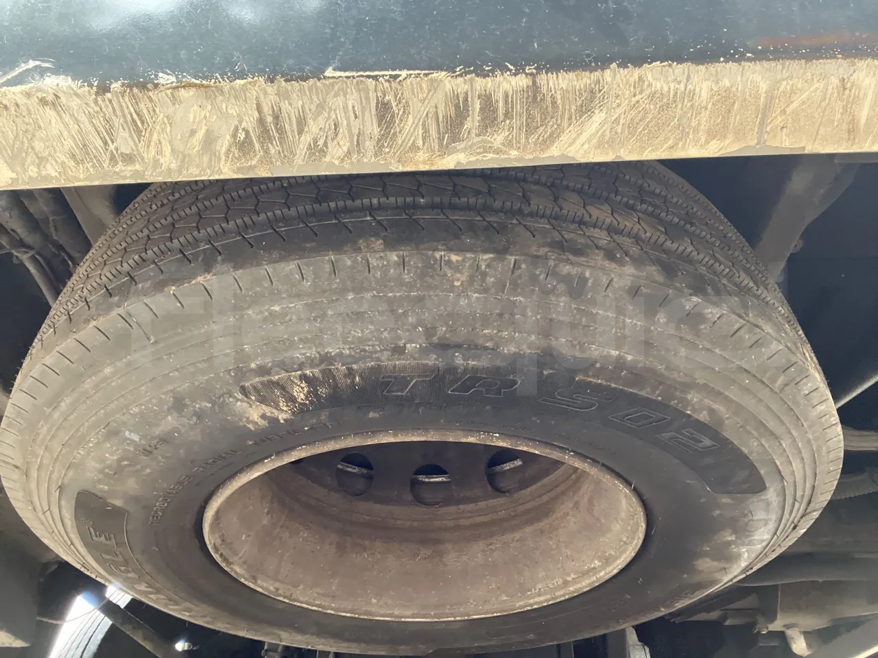 Volvo B12B 4X2 - Euro 3 - 279 kW - 12.2 mt - front undercarriage from front