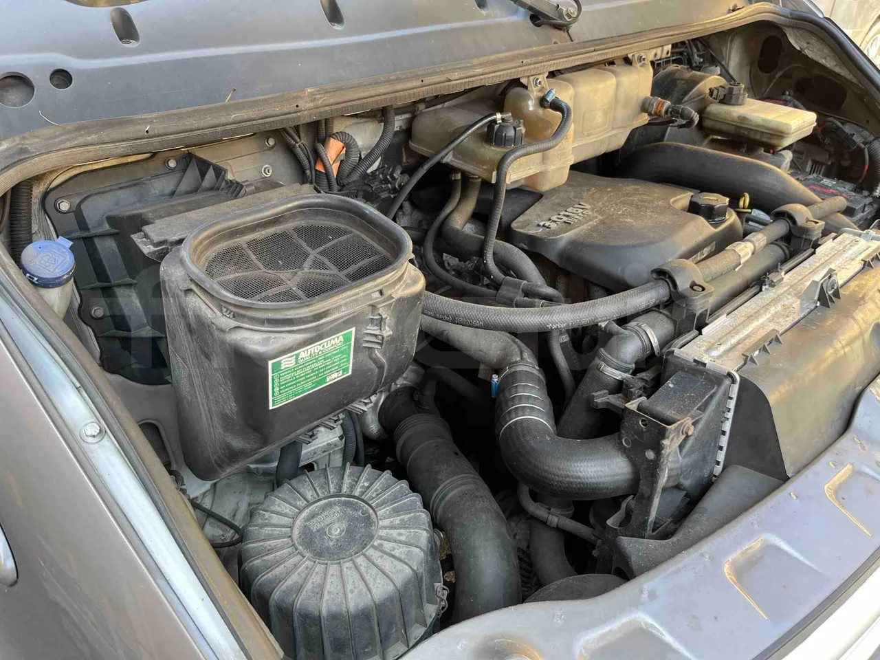 Iveco Daily A50CF/16 - EUR3 - 122kW - 6.948m - air conditioning compressor