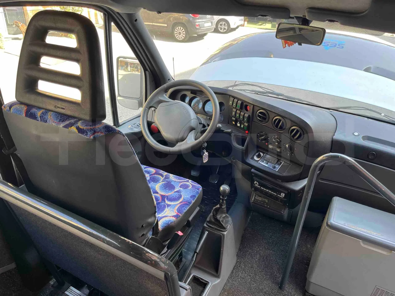 Iveco Daily A50CF/16 - EUR3 - 122kW - 6.948m - driver's seat photo