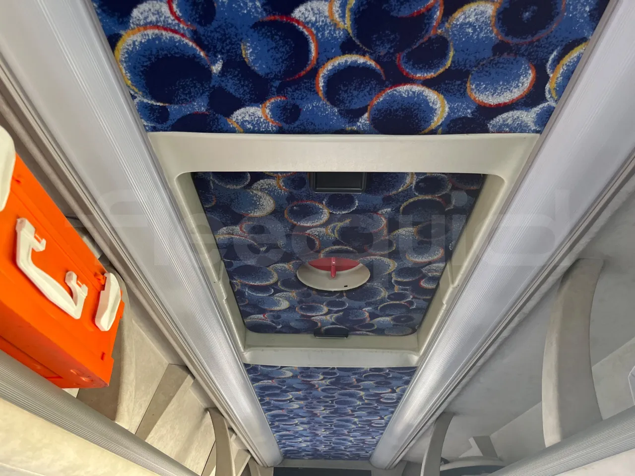 Iveco Daily A50CF/16 - EUR3 - 122kW - 6.948m - roof hatch 2