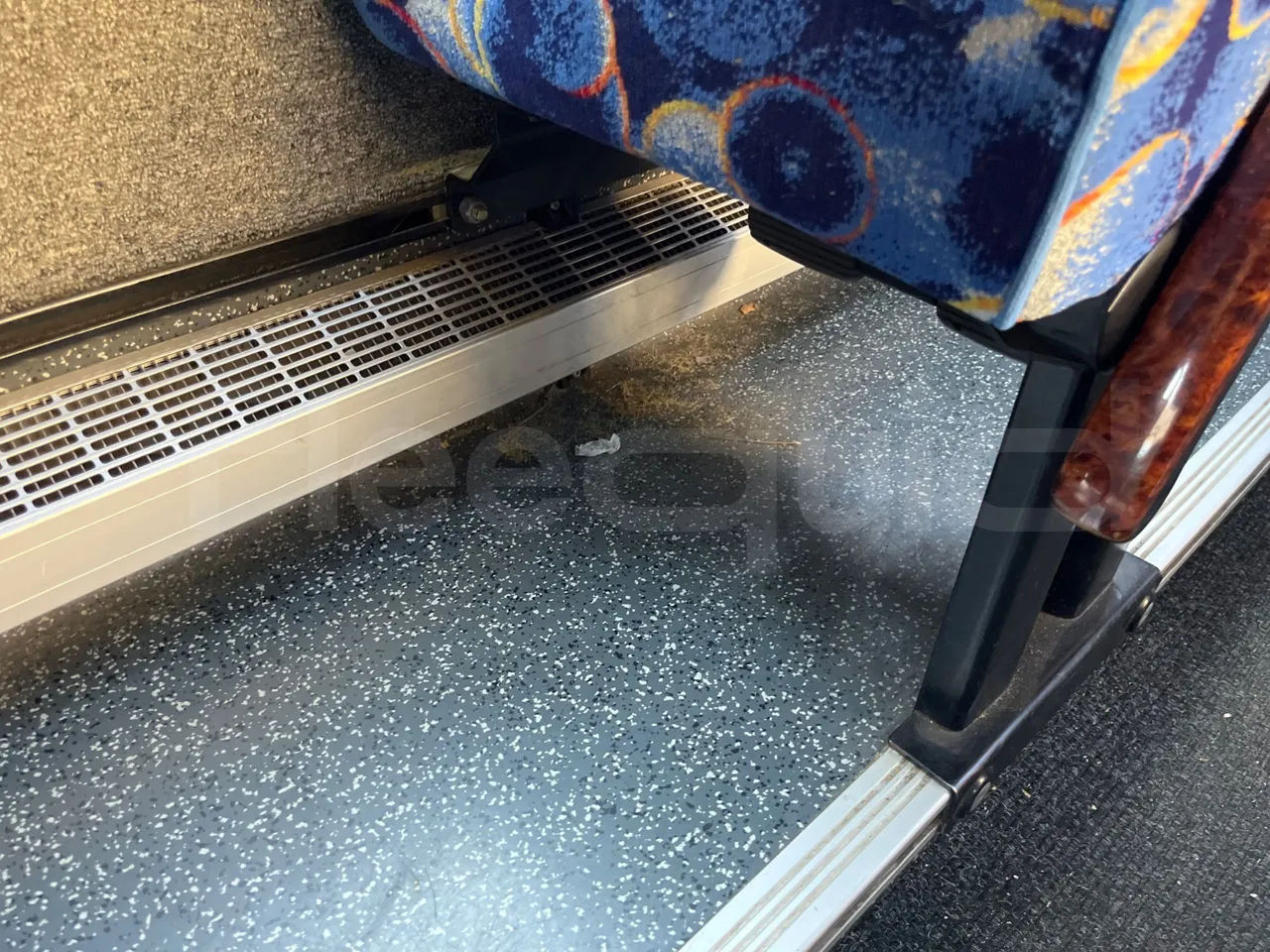 Iveco Daily A50CF/16 - EUR3 - 122kW - 6.948m - roof hatch 3