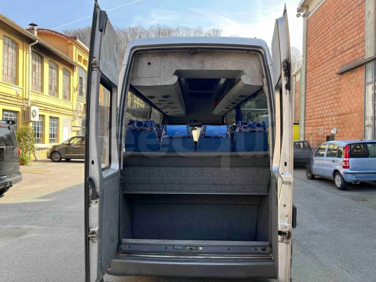 Iveco Daily A50CF/16 - EUR3 - 122kW - 6.948m - luggage rack photo