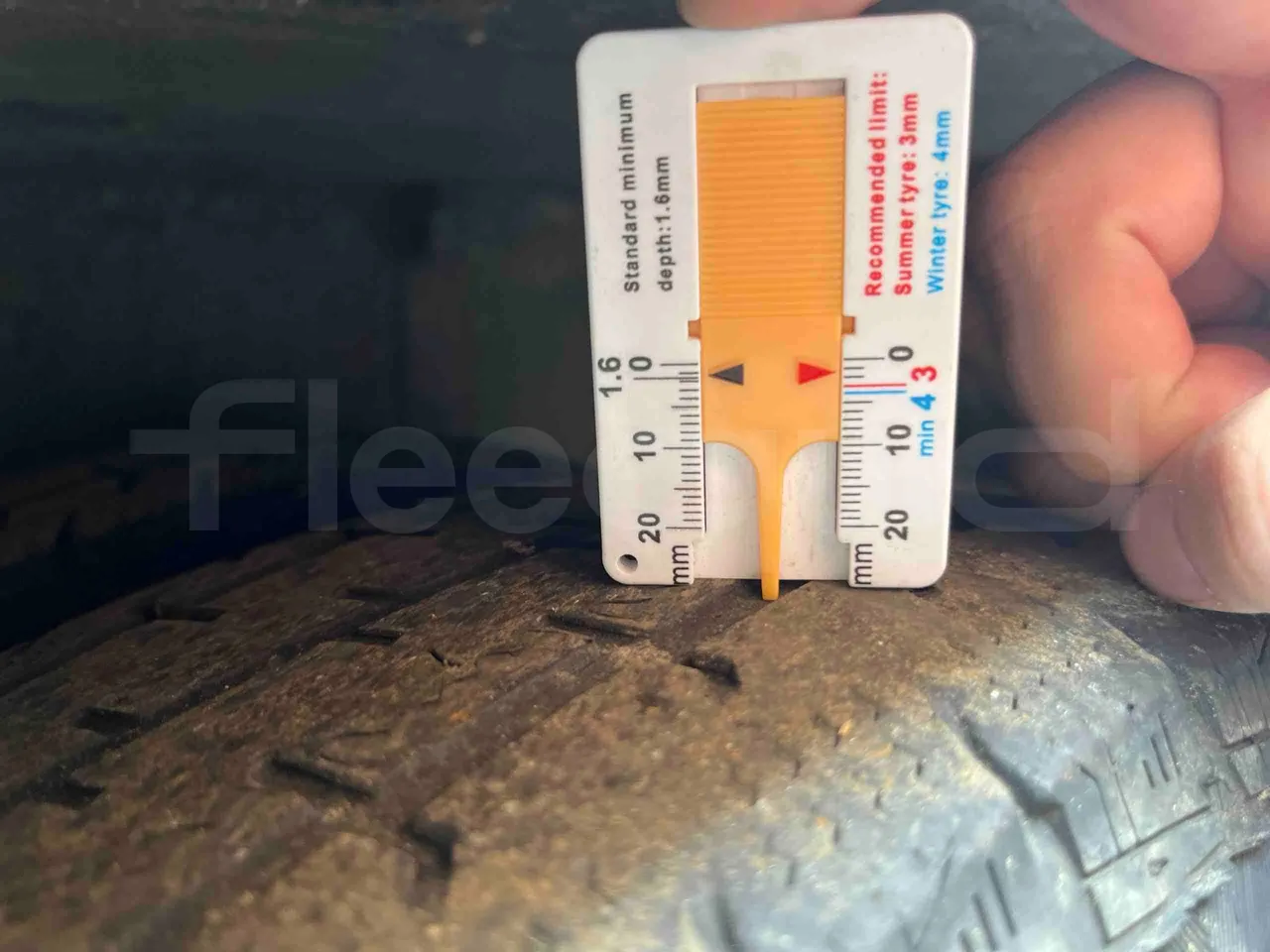 Iveco Daily A50CF/16 - EUR3 - 122kW - 6.948m - tread condition front tires left