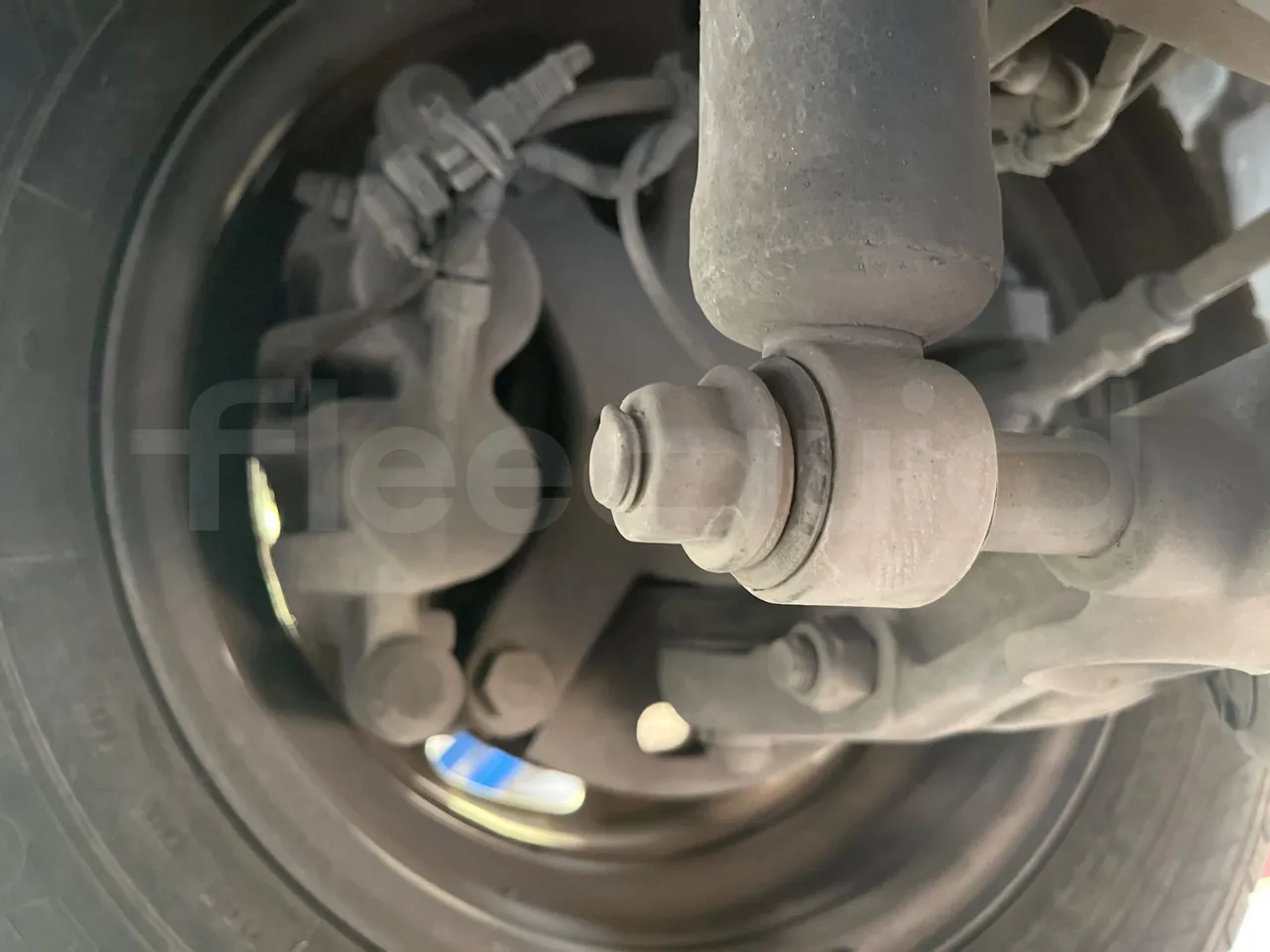 Iveco Daily 50C14N - EUR6 - 100kW - 6,048m - front brake calipers left