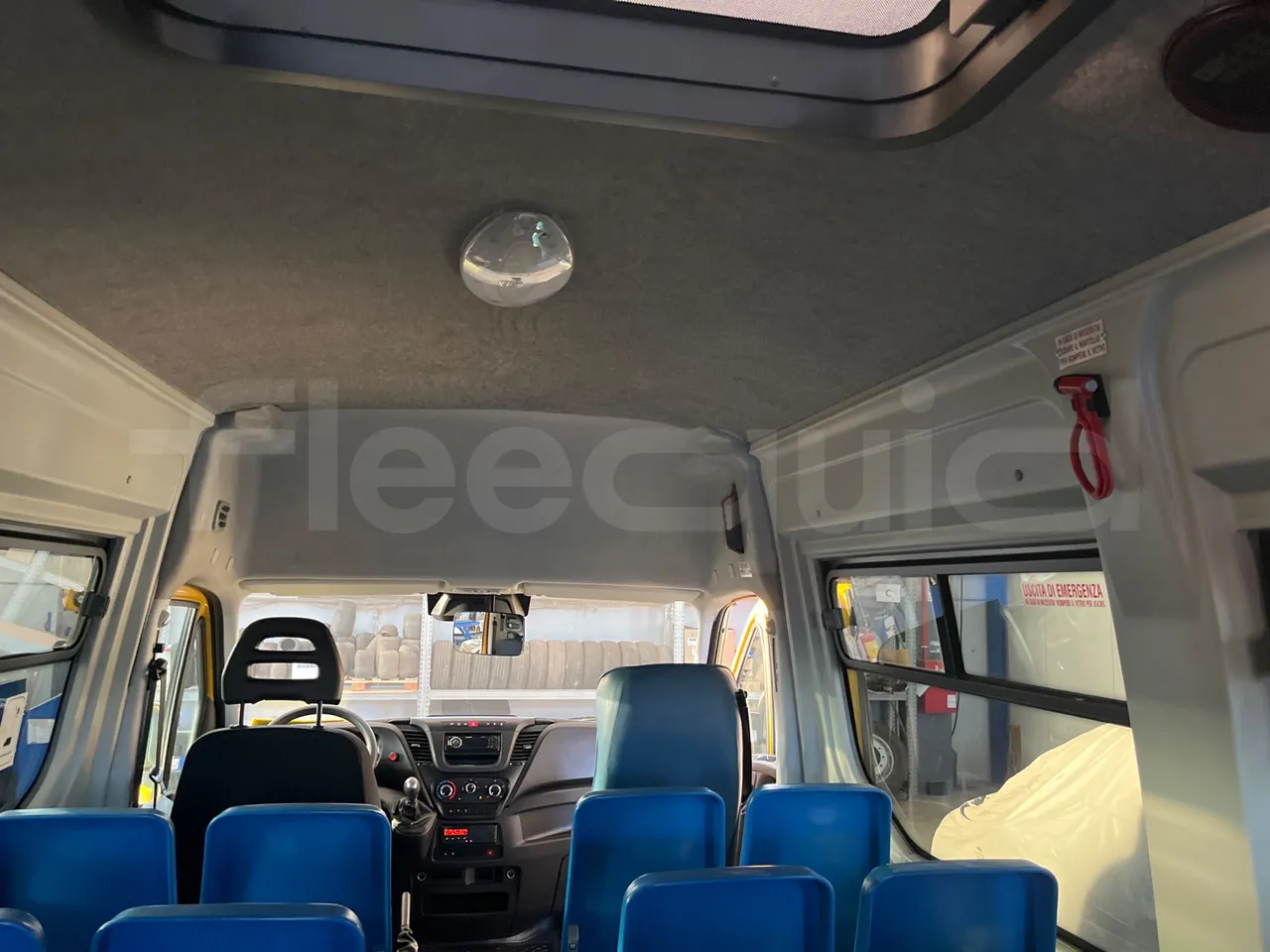 Iveco Daily 50C14N - EUR6 - 100kW - 6,048m - overhead compartments photo