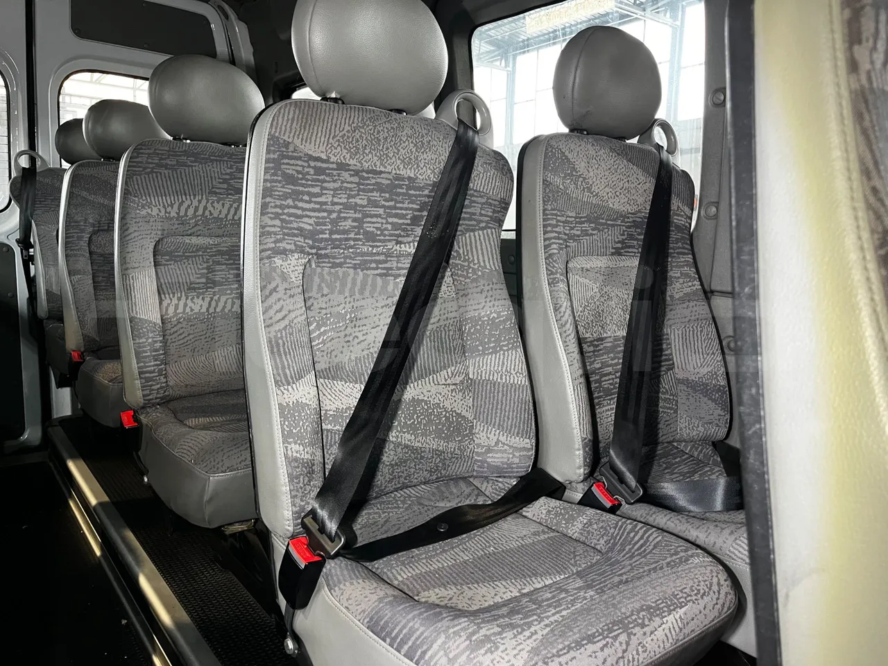 Renault Master NDDUL6/16 - EUR3 - 84kW - 5.899m - central seat safety belt