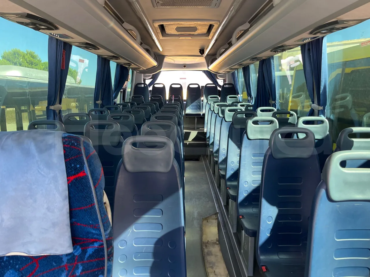 King Long XMQ6800 2AL1AA2B-EUR5-148Kw-7,995m - interior reverse seats driver height (mandatory for bus to scrap)