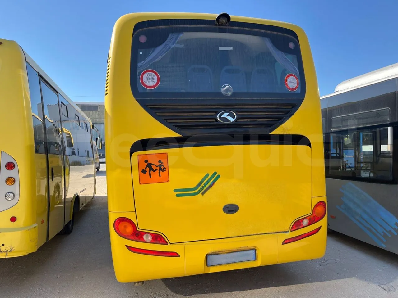 King Long XMQ6800 2AL1AA2B-EUR5-148Kw-7,995m - rear hatch closed