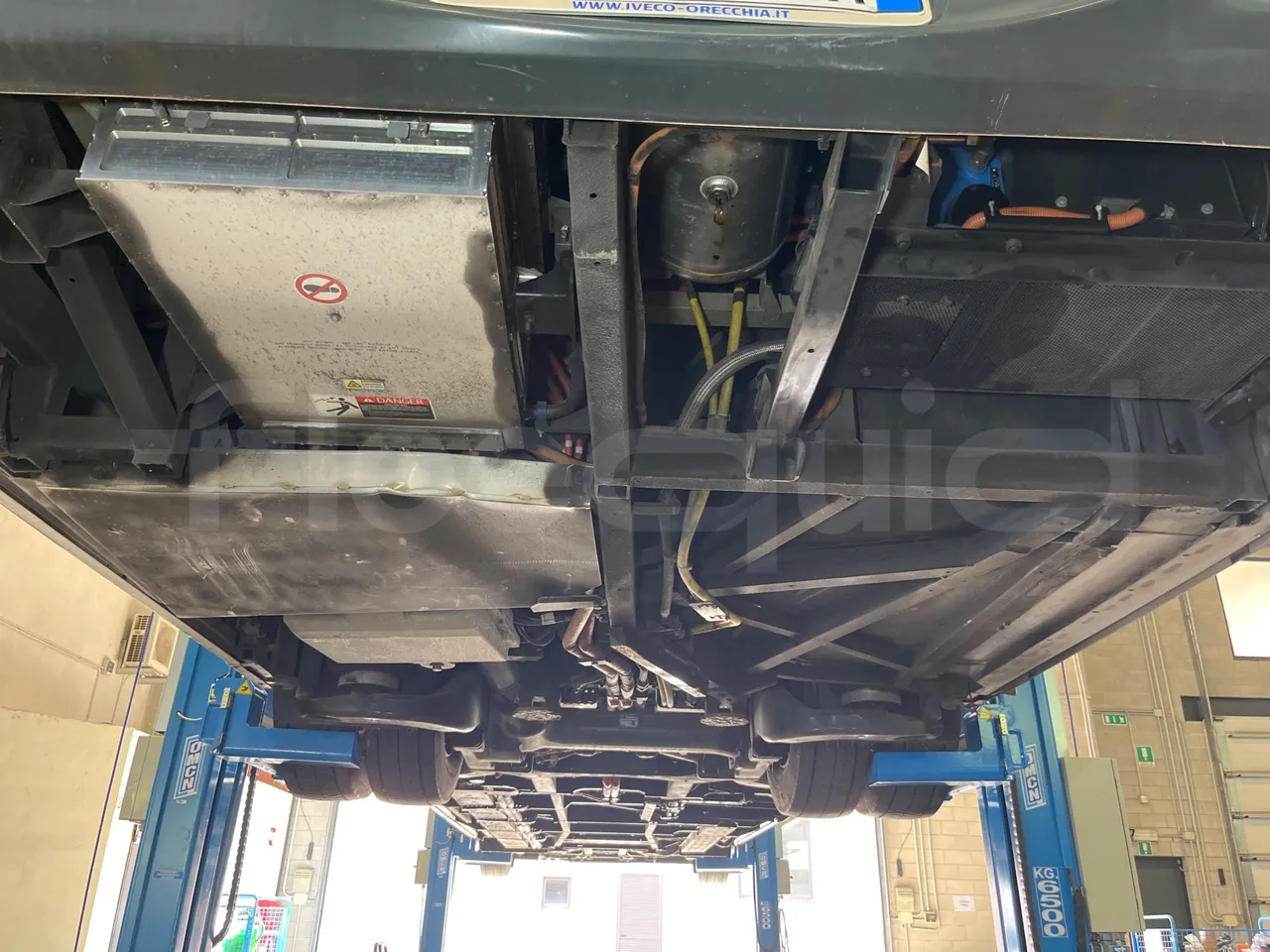Heuliez GX 337 ELEC 6X26TN -EUR6 -121kW-12.06m - bellows turntable (18m)