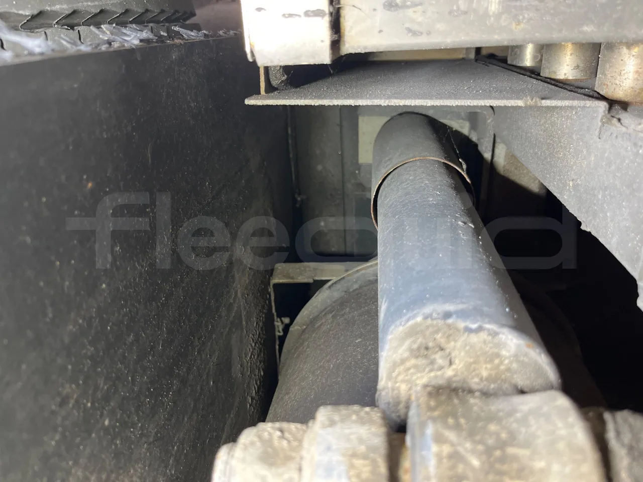 Heuliez GX 337 ELEC 6X26TN -EUR6 -121kW-12.06m - axle 2 shock absorbers 2 left