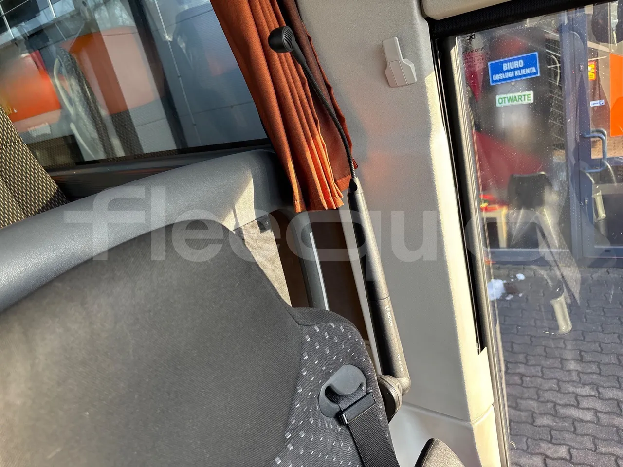 Setra S515 410 02 - Euro6 - 315kW - 12.300mt - driver microphone accessories photo