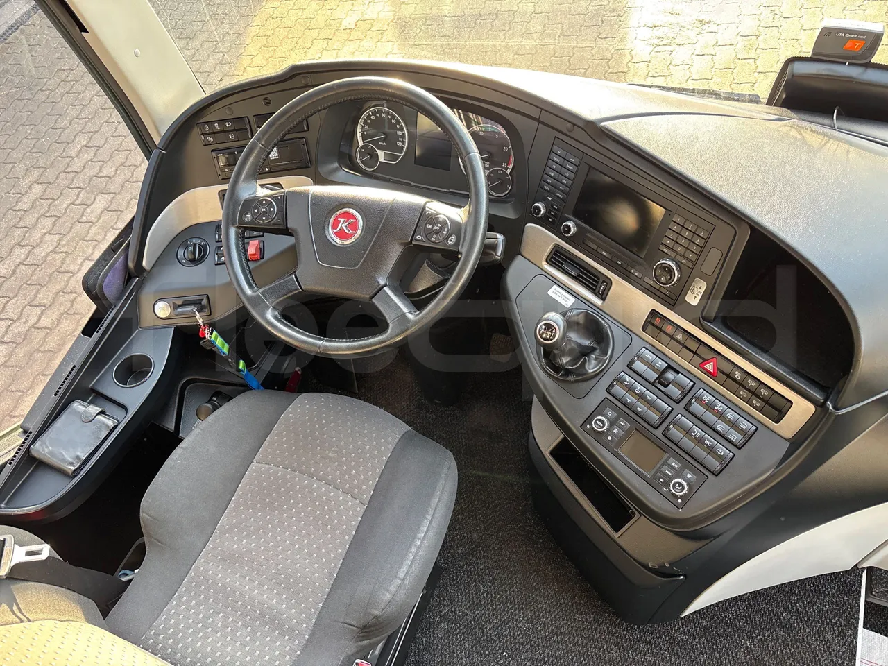 Setra S515 410 02 - Euro6 - 315kW - 12.300mt - buttons panels on