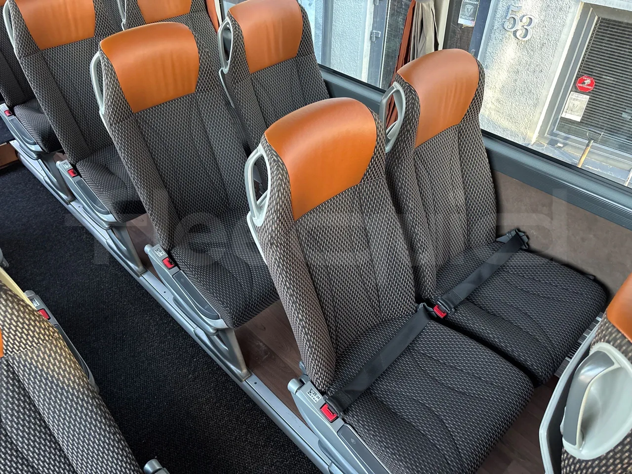 Setra S515 410 02 - Euro6 - 315kW - 12.300mt - central seat safety belt
