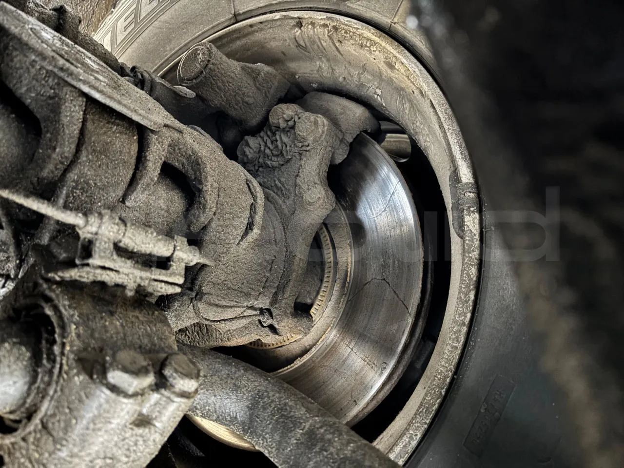 Setra S515 410 02 - Euro6 - 315kW - 12.300mt - axle 2 discs left