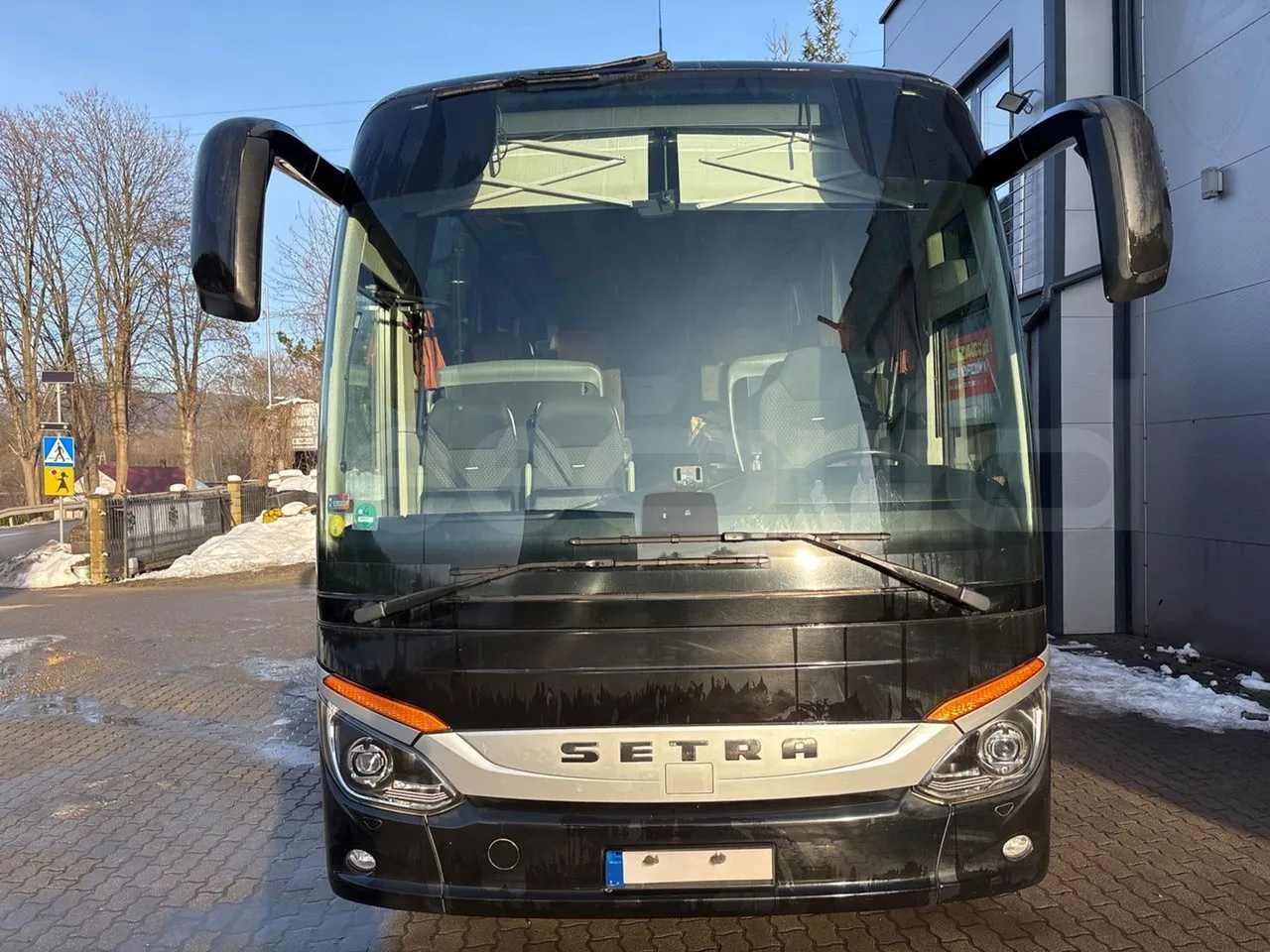 Setra S515 410 02 - Euro6 - 315kW - 12.300mt - front photo
