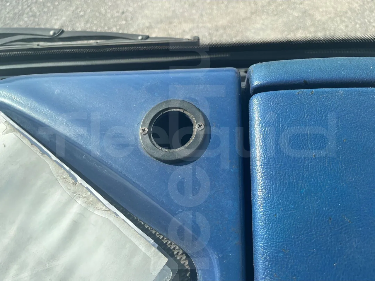 Iveco Evadys SFR130 -EUR5-279kW -11.995m - hostes microphone accessories photo