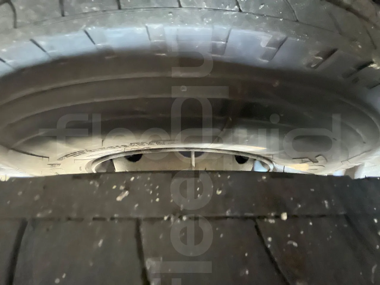 Iveco Evadys SFR130 -EUR5-279kW -11.995m - axle 2 discs left