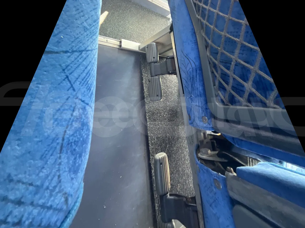 Iveco Evadys SFR130 -EUR5-279kW -11.995m - footrest detail photo