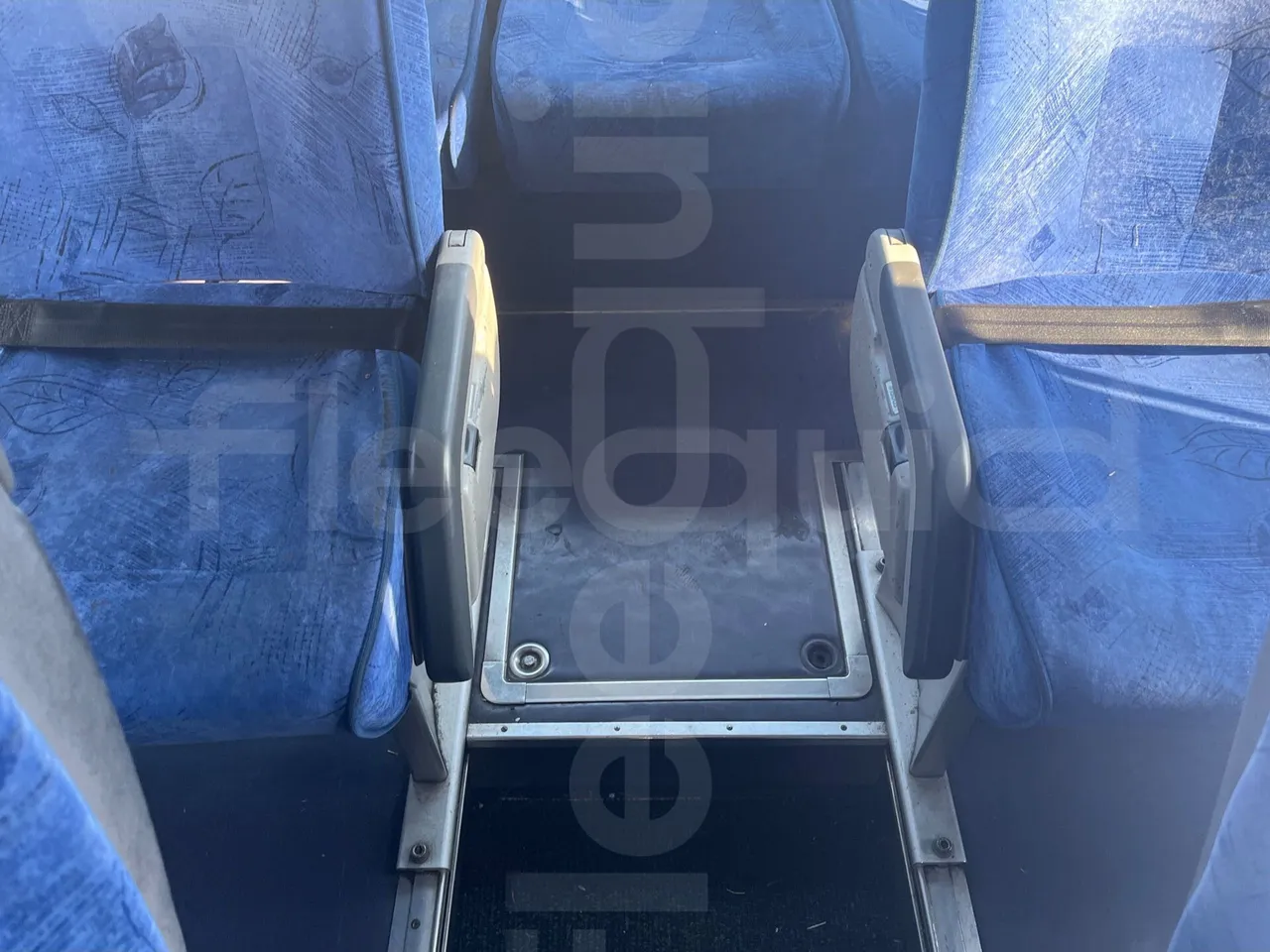 Iveco Evadys SFR130 -EUR5-279kW -11.995m - floor hatches photo