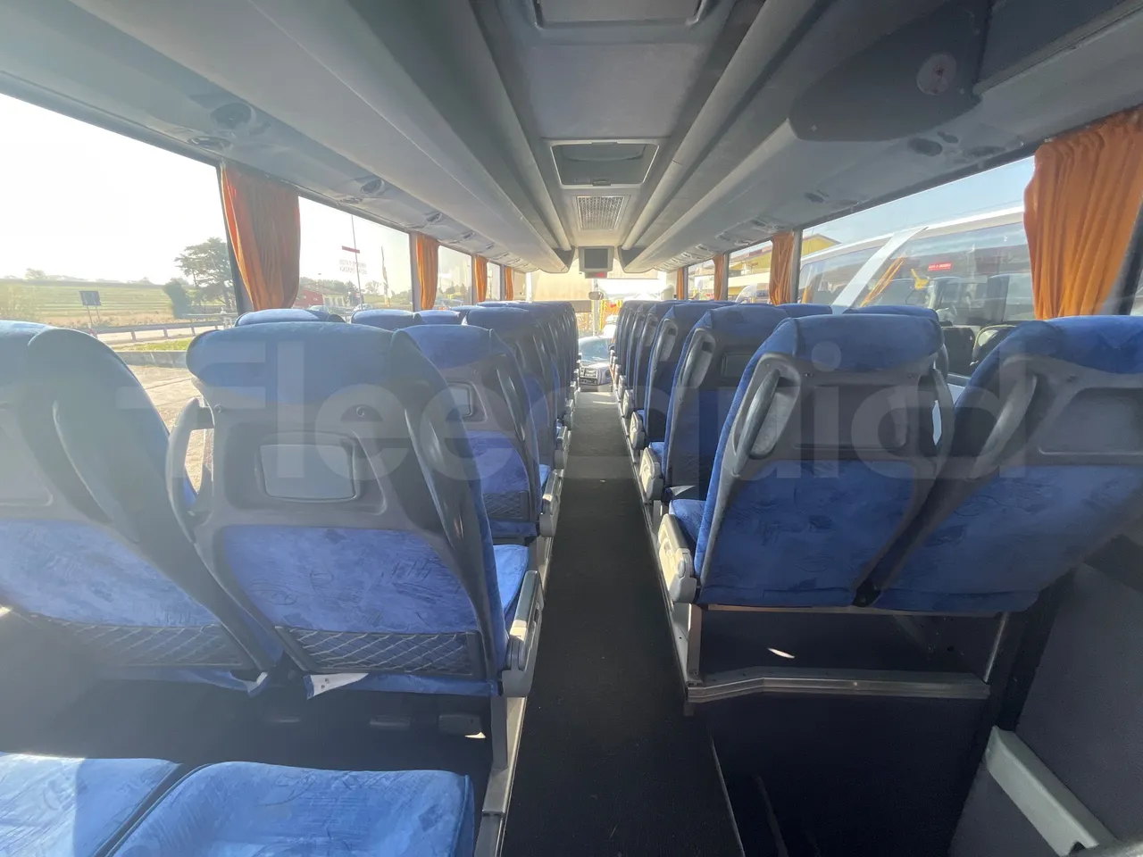Iveco Evadys SFR130 -EUR5-279kW -11.995m - forward view middle aisle