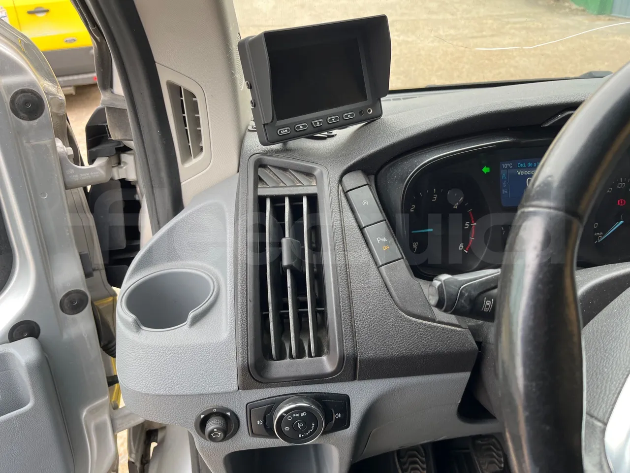 Ford Transit FBD -  Euro6 - 114kW - 6.704mt - command unit indicators