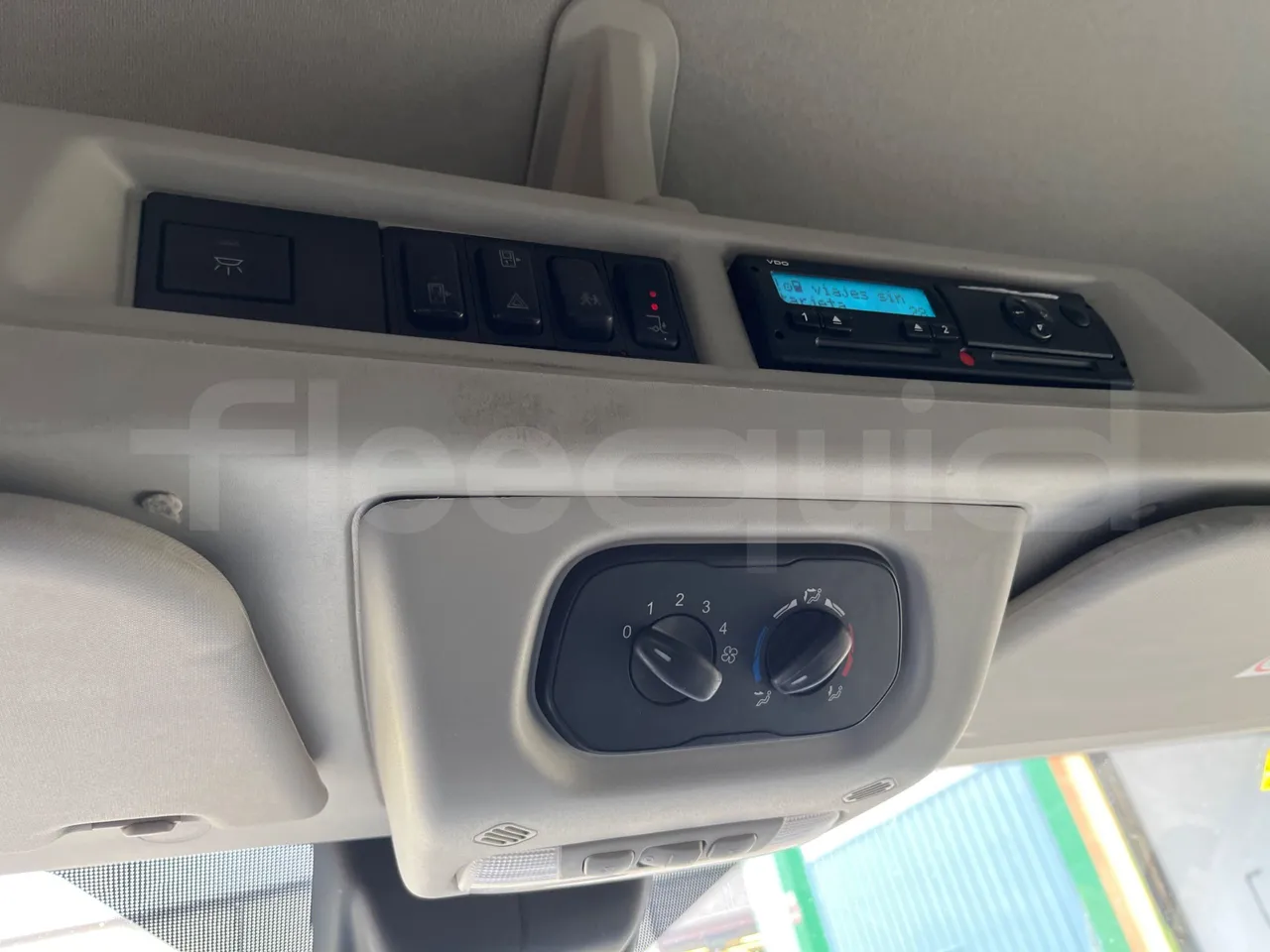 Ford Transit FBD -  Euro6 - 114kW - 6.704mt - hostes microphone accessories photo