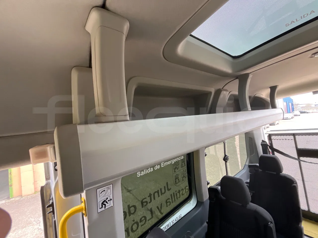 Ford Transit FBD -  Euro6 - 114kW - 6.704mt - mesh detail photo