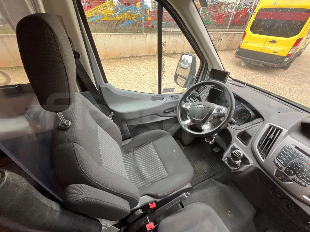 Ford Transit FBD -  Euro6 - 114kW - 6.704mt - driver's seat photo