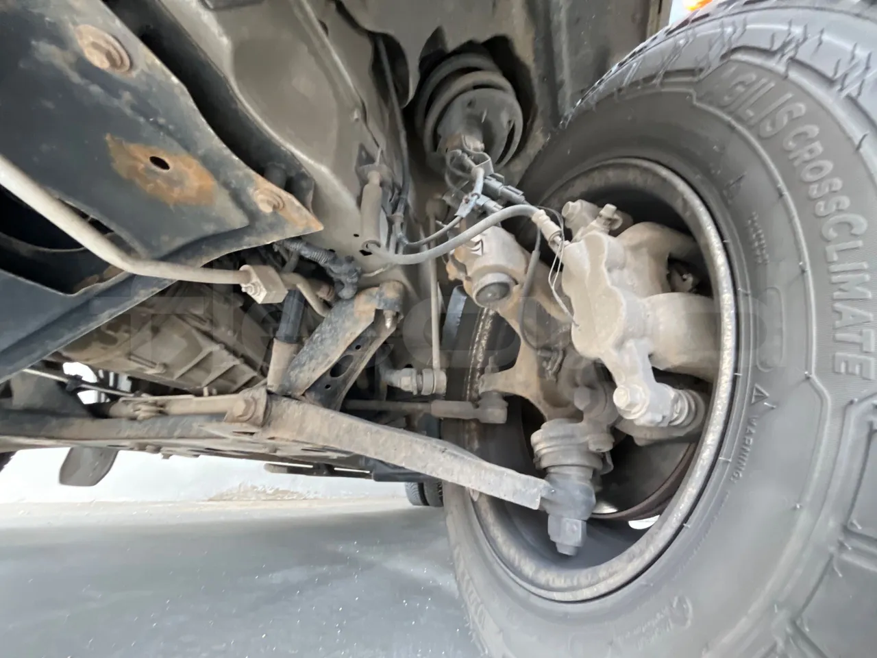 Ford Transit FBD -  Euro6 - 114kW - 6.704mt - front axle left side