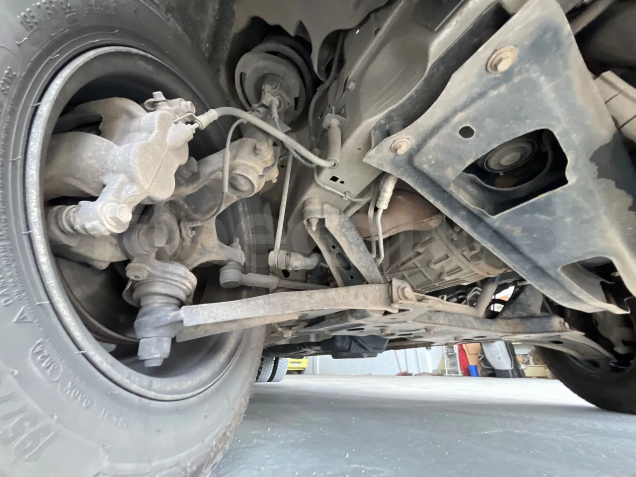Ford Transit FBD -  Euro6 - 114kW - 6.704mt - front axle right side