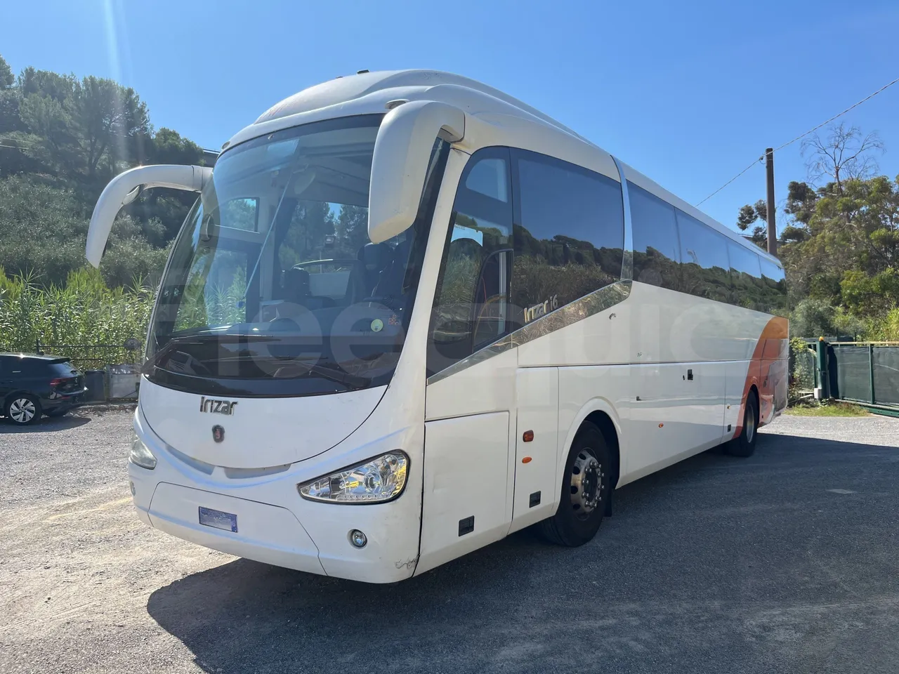 Irizar i6 - 3/4 Front Left Side