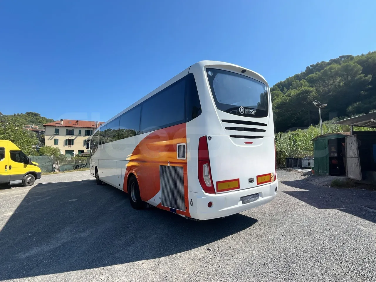 Irizar i6 - 3/4 Rear Left Side