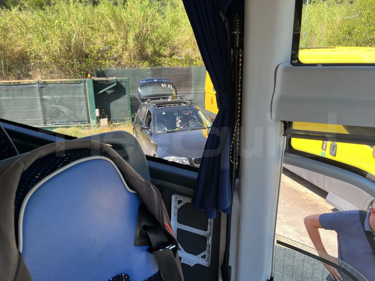Irizar i6 - Driver Microphone