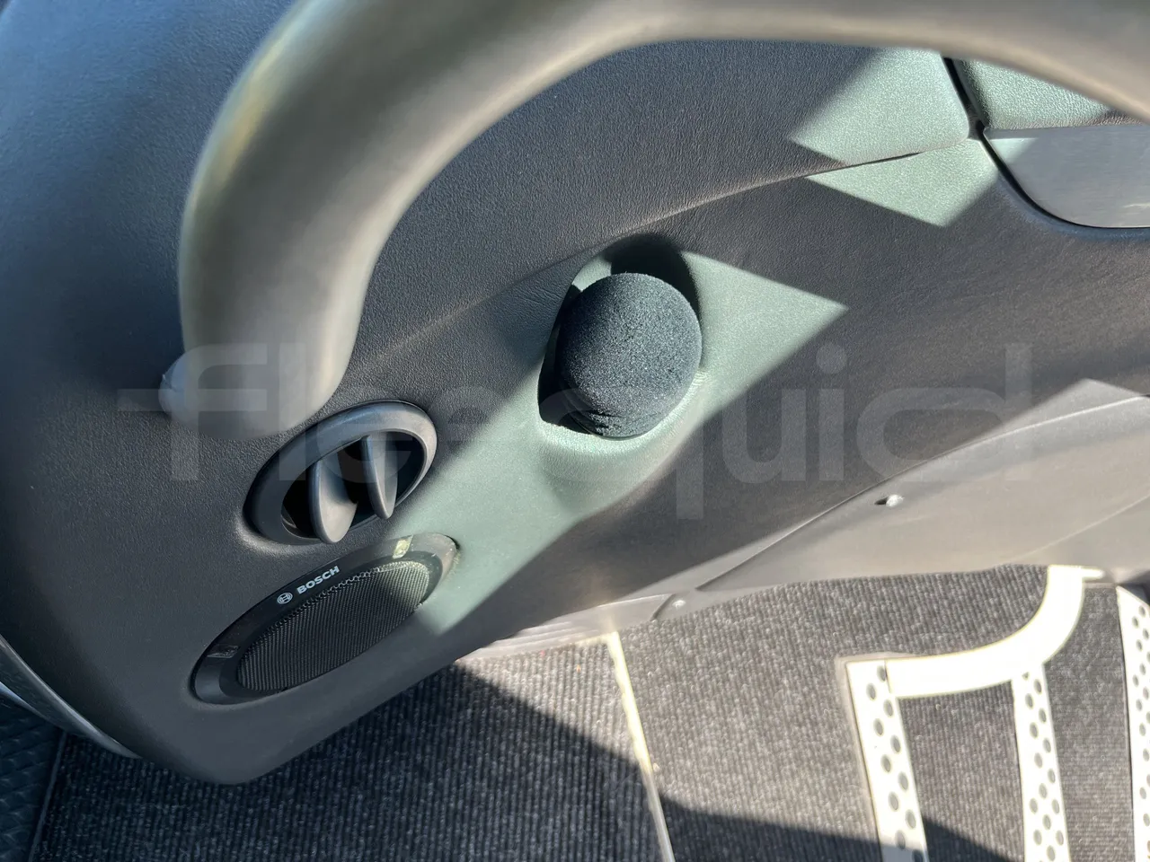 Irizar i6 - Hostess Microphone