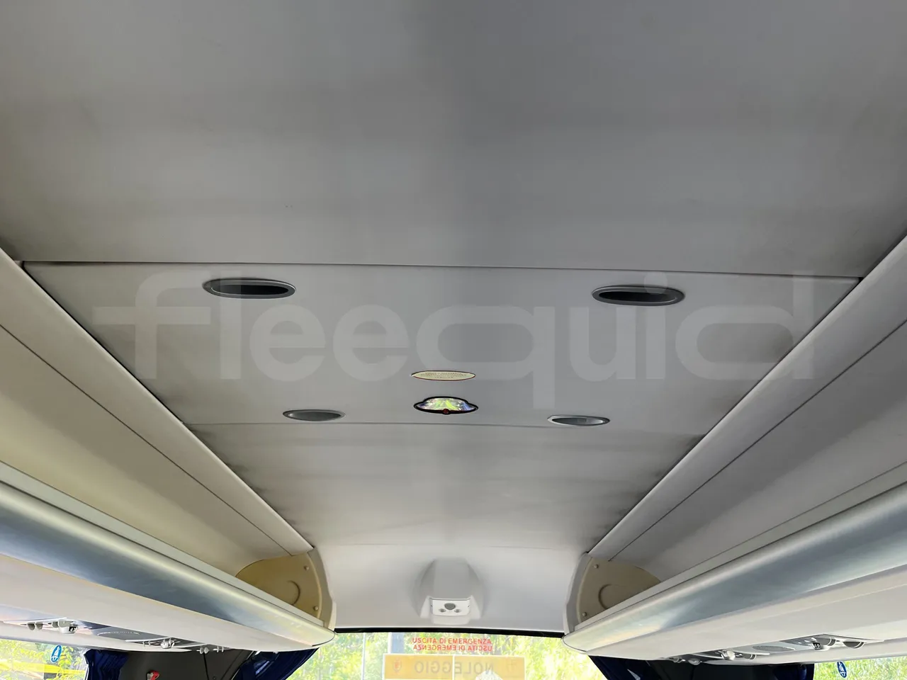 Irizar i6 - Roof Hatch 1