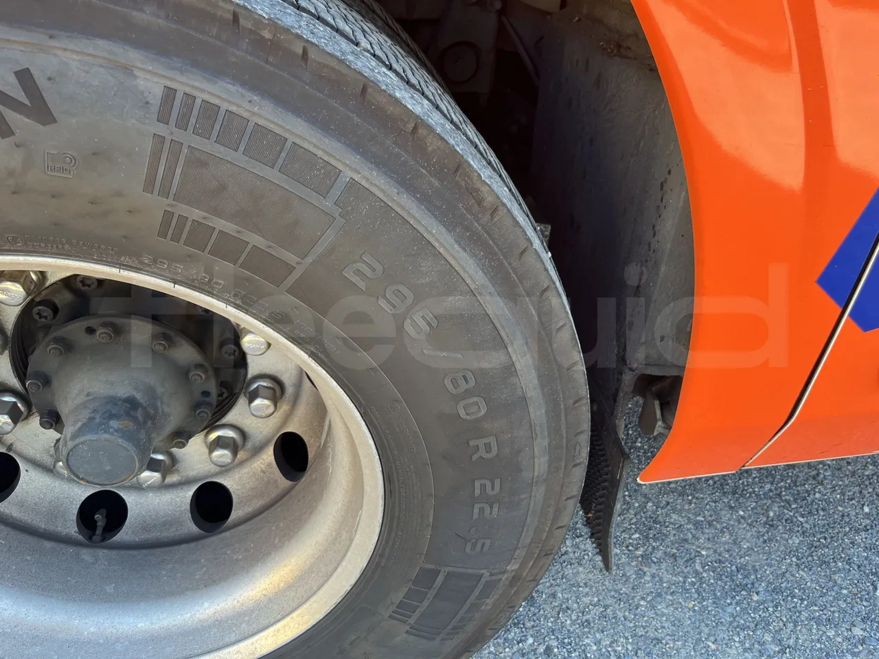Irizar i6 - Second Axle Left Side: Tyre Size
