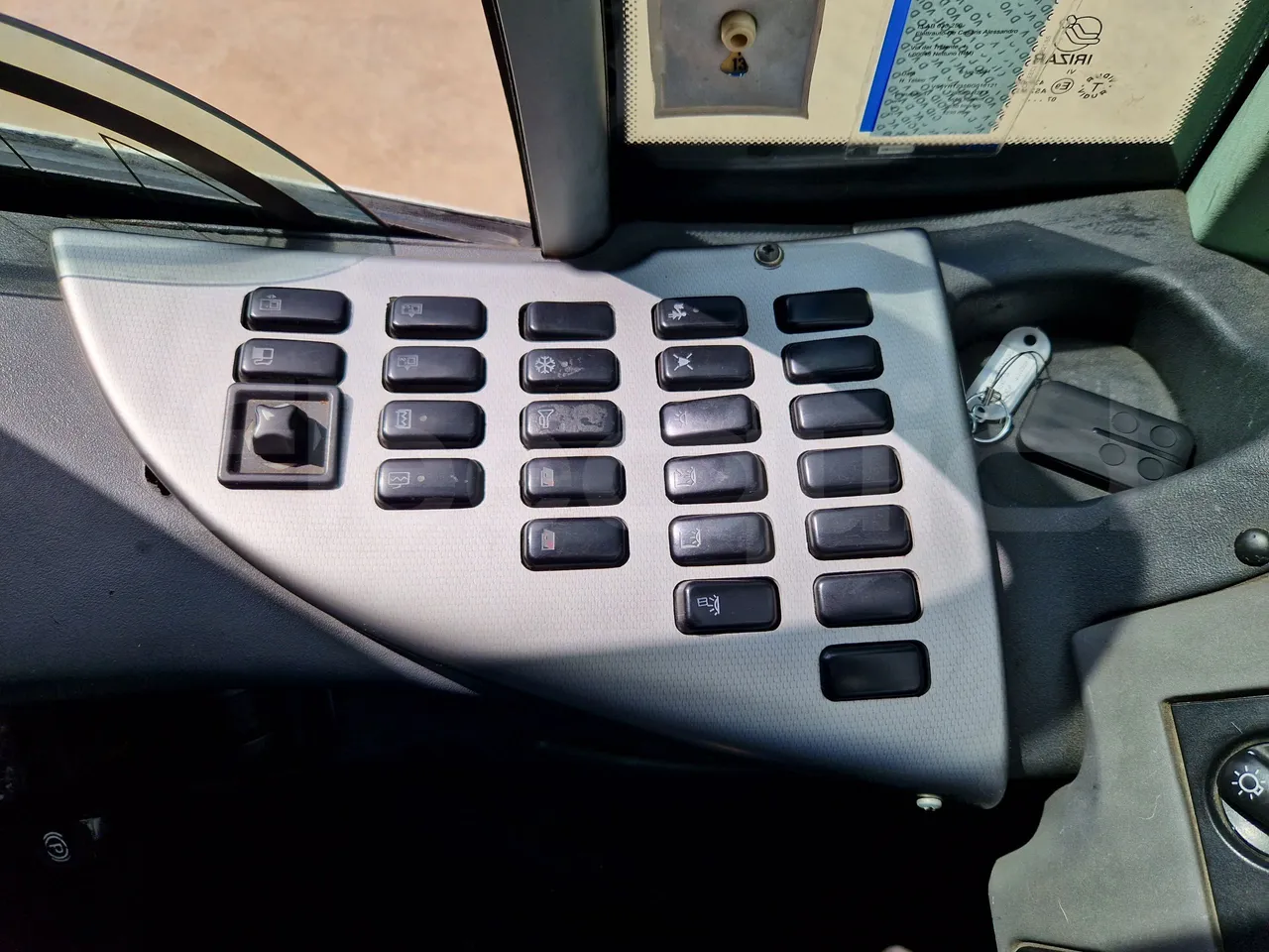 Irizar Scania K380EB - EUR4 - 279kW - 12m - command unit indicators