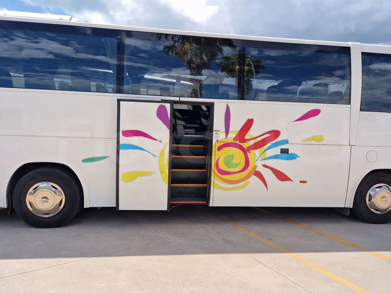 Irizar Scania K380EB - EUR4 - 279kW - 12m - front door 3 open (mandatory for bus to scrap)