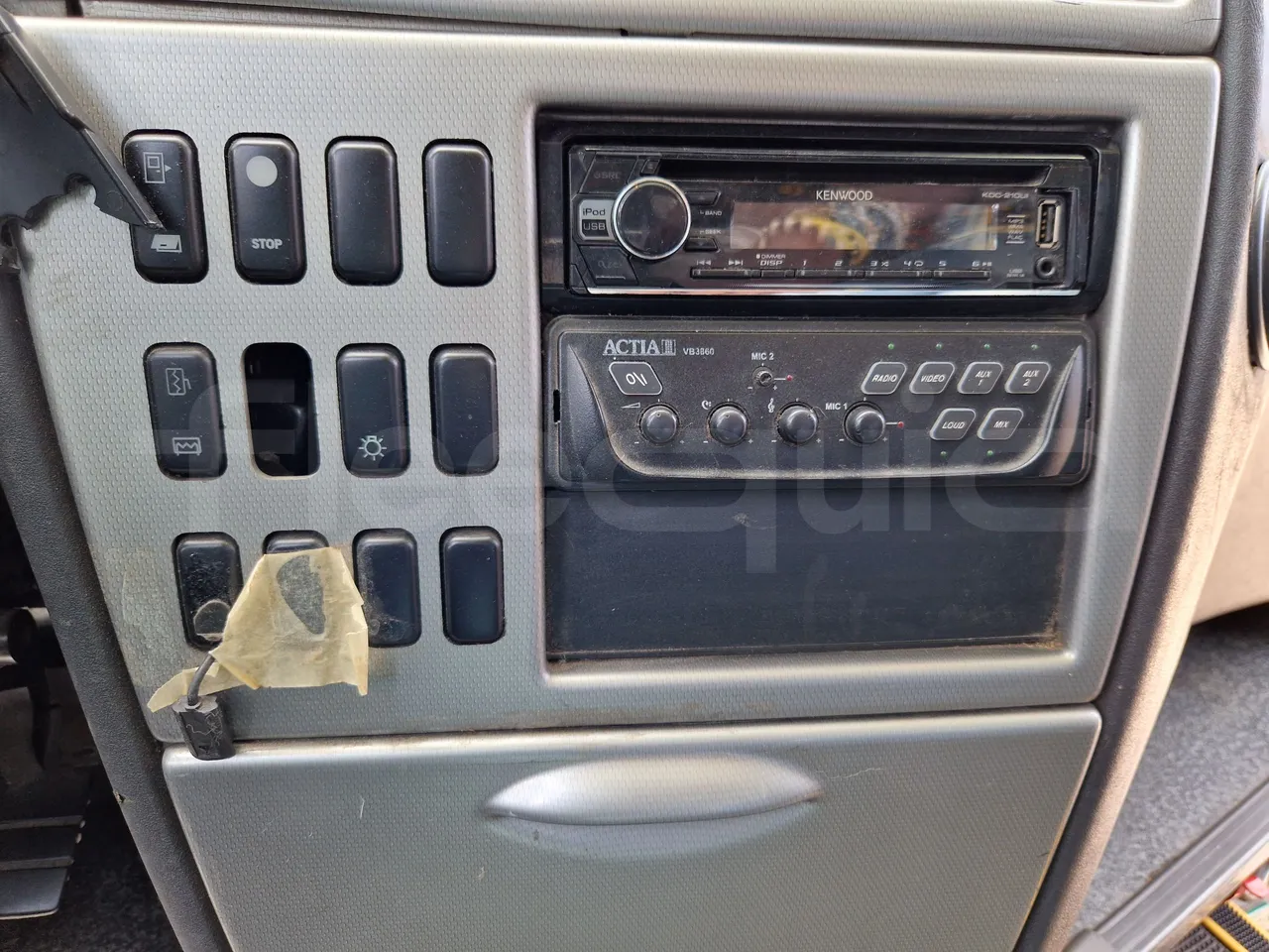 Irizar Scania K380EB - EUR4 - 279kW - 12m - radio accessories photo