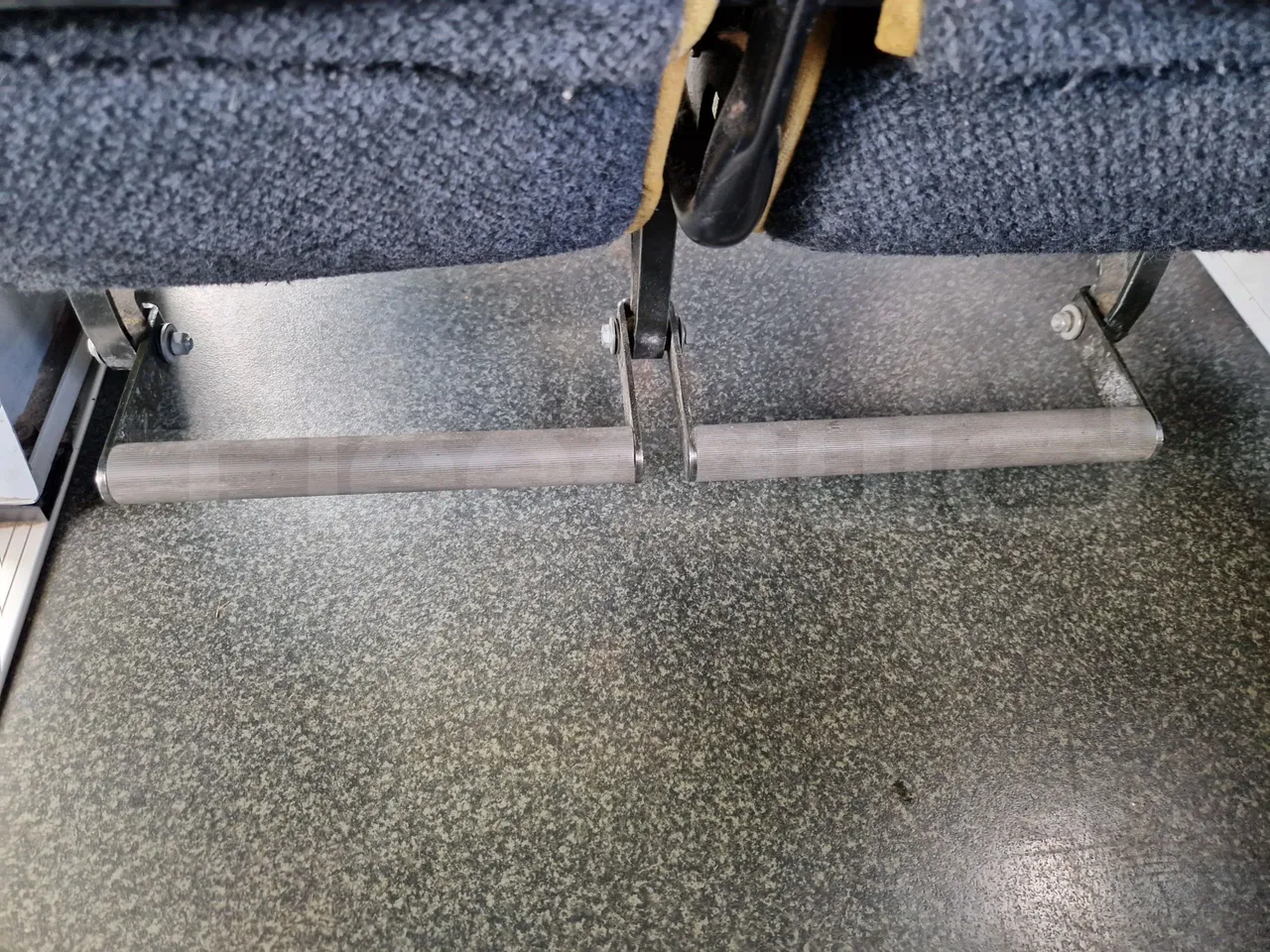 Irizar Scania K380EB - EUR4 - 279kW - 12m - footrest detail photo