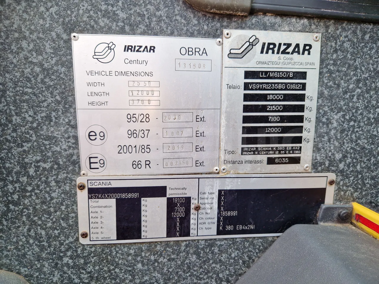 Irizar Scania K380EB - EUR4 - 279kW - 12m - vehicle plate photo