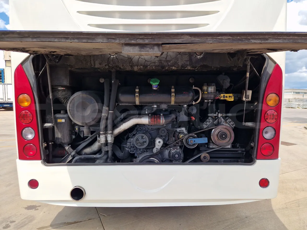 Irizar Scania K380EB - EUR4 - 279kW - 12m - rear hatch open (mandatory for bus to scrap)