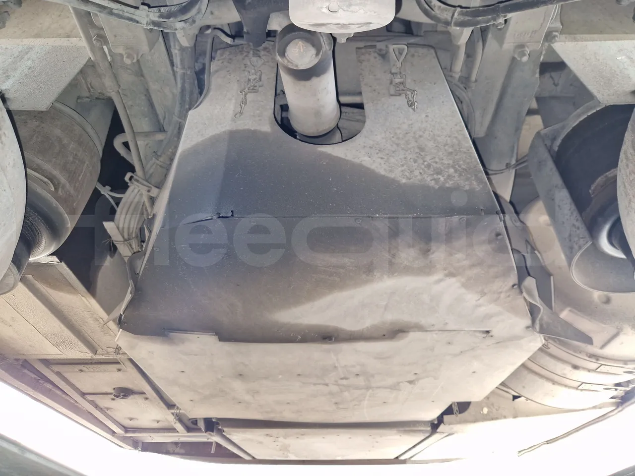 Irizar Scania K380EB - EUR4 - 279kW - 12m - axle 2 shock absorbers 1 right