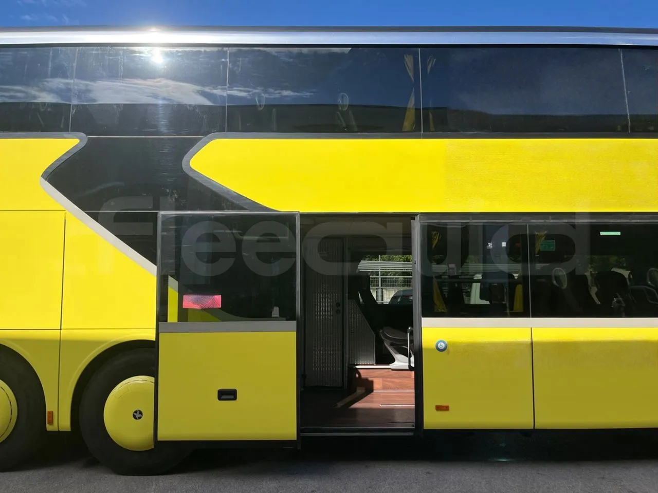 Setra S531 DT - EUR6 - 375kW - 14m - front door 2 open