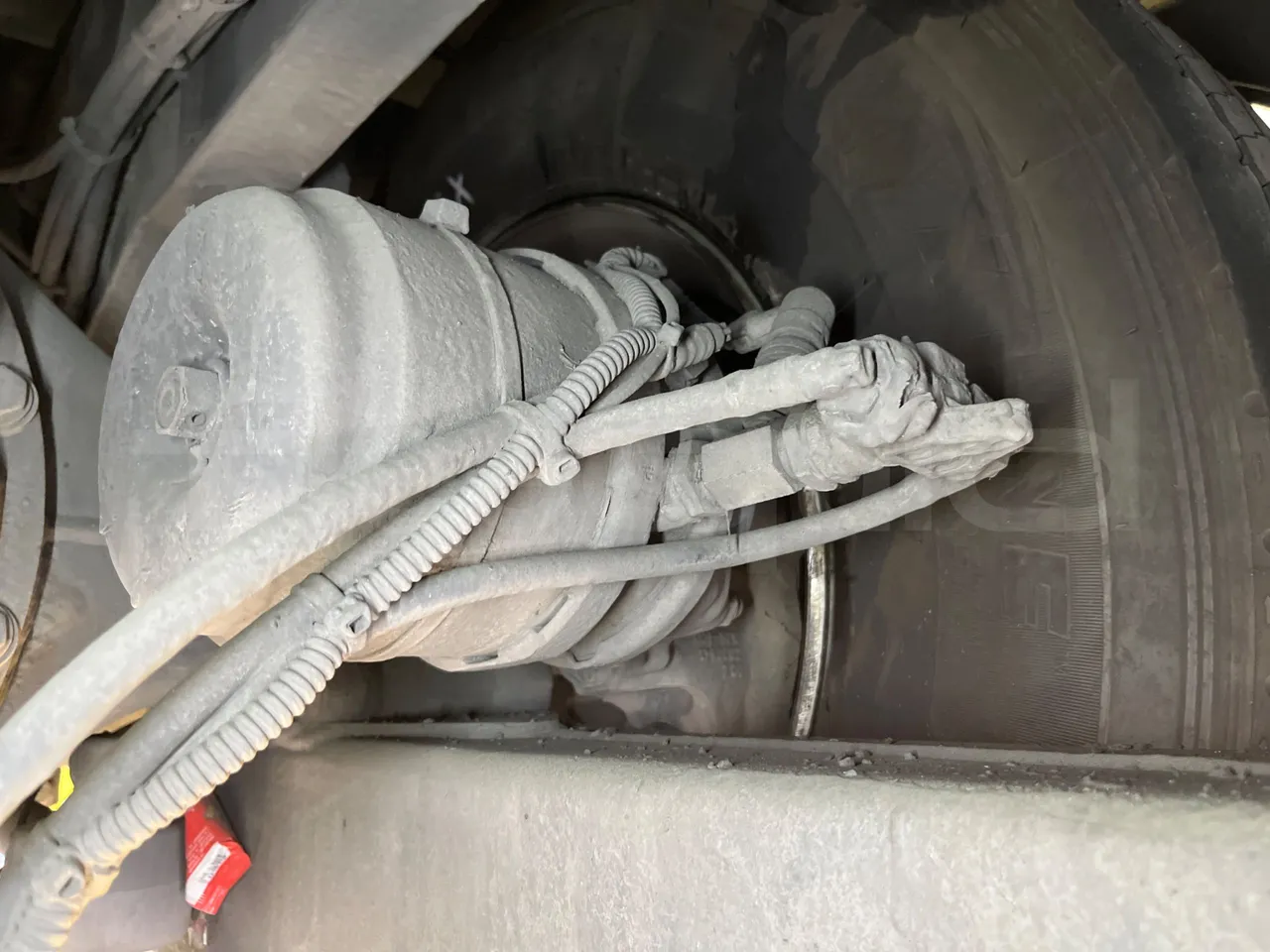 Setra S531 DT - EUR6 - 375kW - 14m - axle 2 caliper brakes right