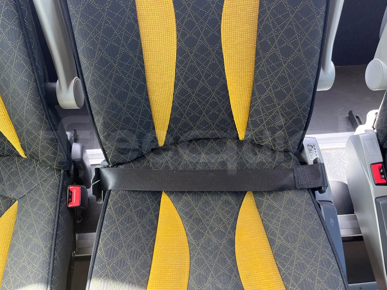 Setra S531 DT - EUR6 - 375kW - 14m - central seat safety belt