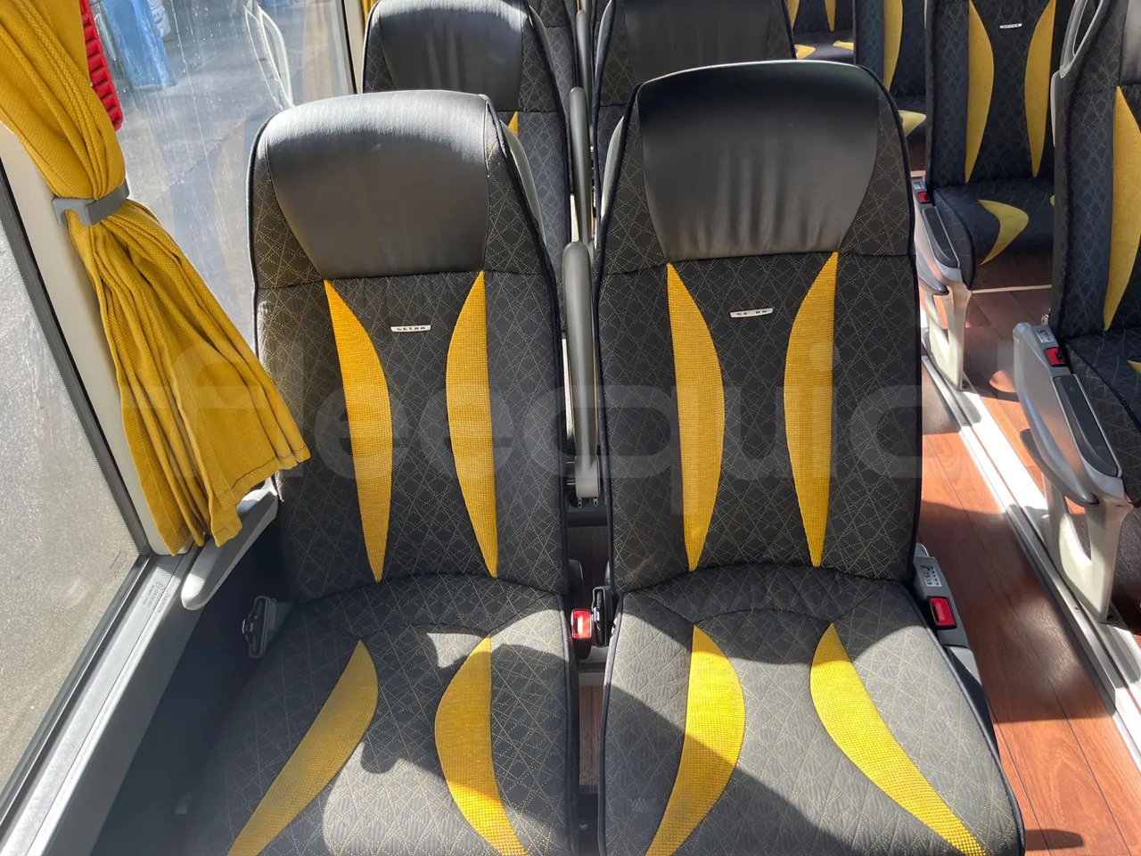 Setra S531 DT - EUR6 - 375kW - 14m - single seat detail