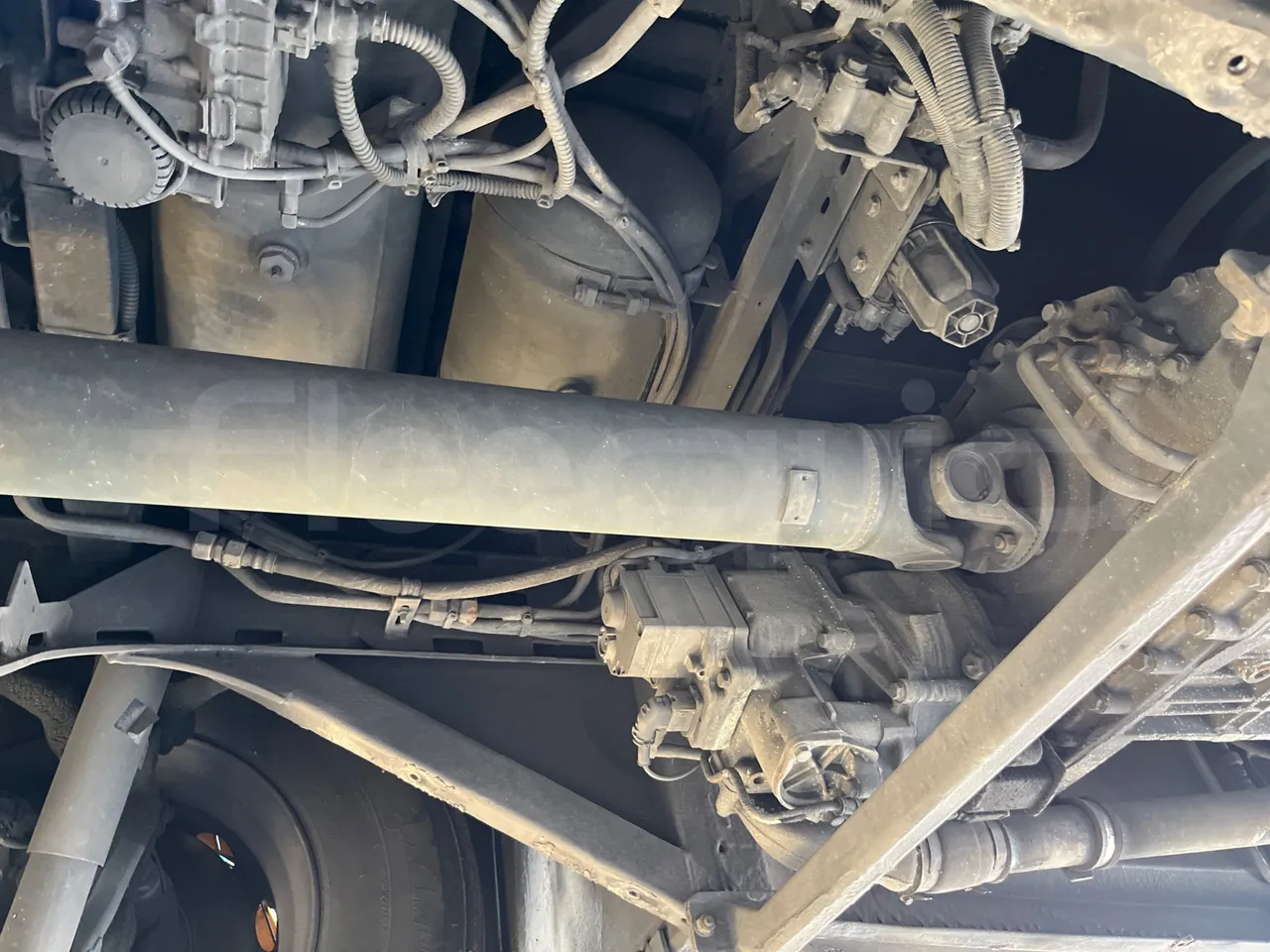 Setra S531 DT - EUR6 - 375kW - 14m - driveshaft photo